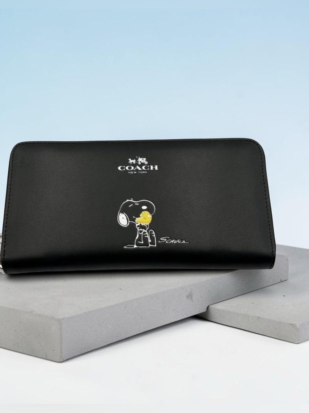 Coach X peanuts Snoopy Woodstock leather Long zippy wallet collectible NWT